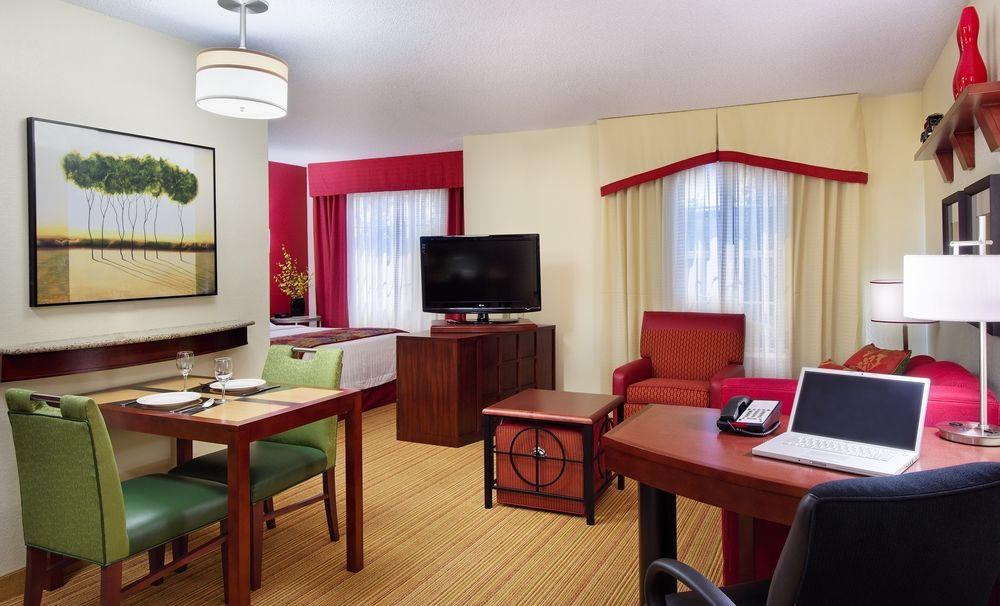 Residence Inn Knoxville Cedar Bluff Экстерьер фото